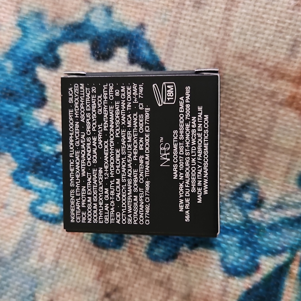NARS Light Reflecting Setting Pressed Powder - Picture 7 of 12
